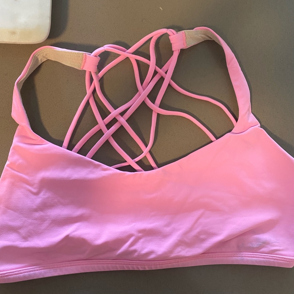 Lululemon Free to Be Wild Sports Bra Sz 10 Pink